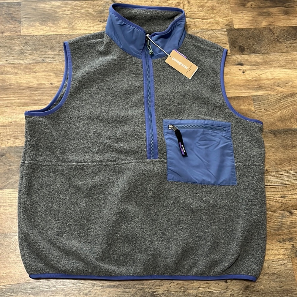 - Patagonia Synchilla 1/4 zip vest. Size large. New with tags